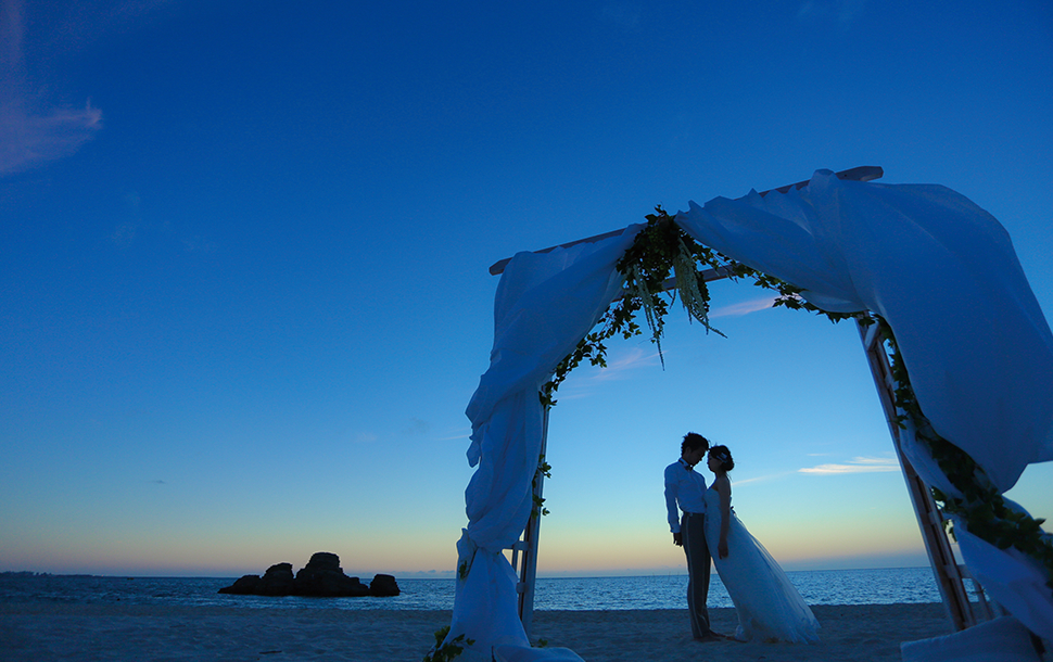 ビーチ挙式 ビーチフォトプラン プラン 沖縄で結婚式 リゾ婚 するならチャペルサンズ Chapel Suns